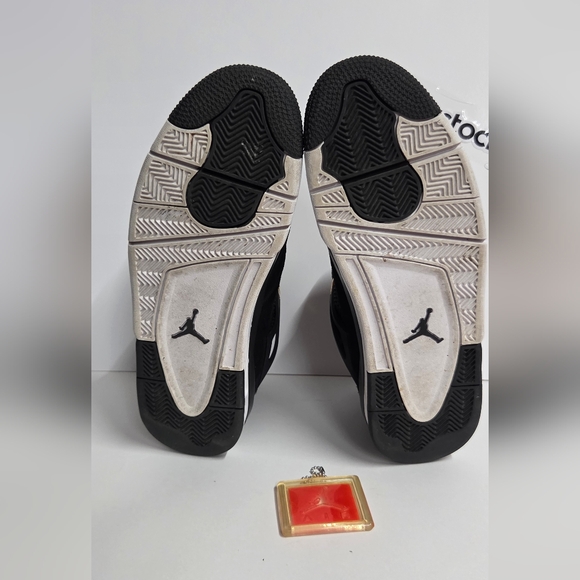 Jordan 4 Retro Royalty 2017 Size 11.5 Pre-Owned 308497-032 Black Gold - Picture 8 of 15